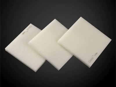 聚丙烯,一種由丙烯聚合而成的熱塑性樹脂